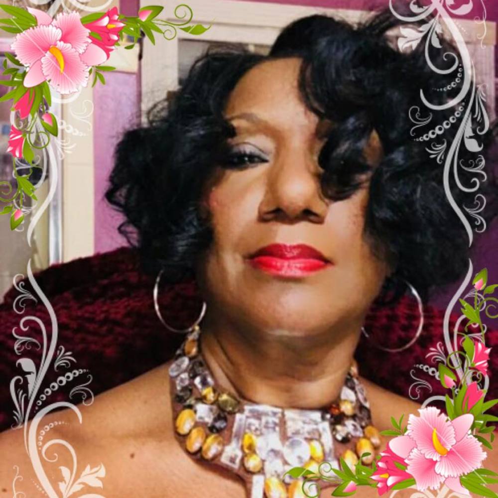 Meet your Posher, Mamie